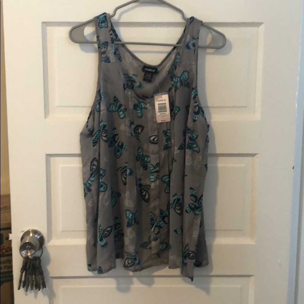 Gray butterfly shirt